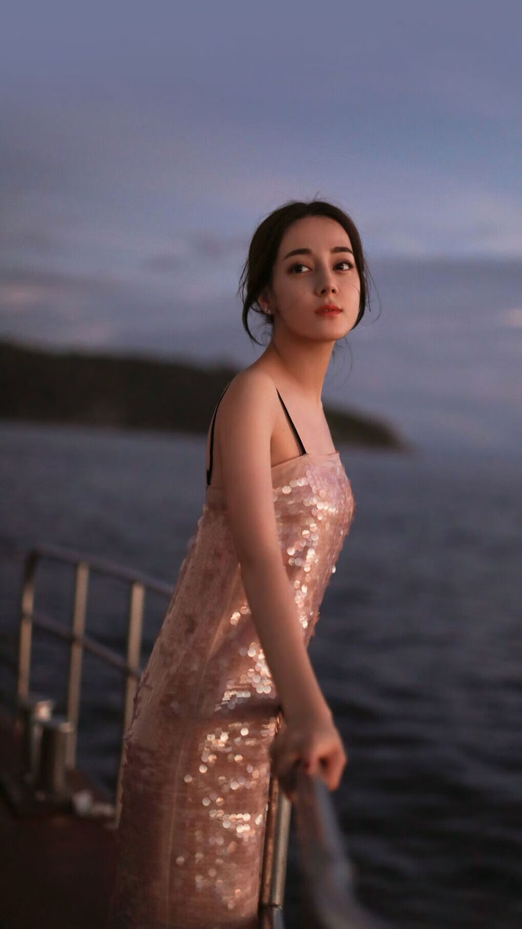 九游娱乐-快船轮换阵容稳定击溃尼克斯，快船尼克斯录像回放